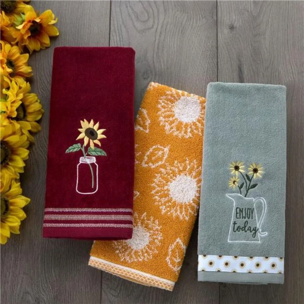 Home by Saturday Knight Ltd. Sunflower In Jar 2 Pc Hand Towel Set, Wine